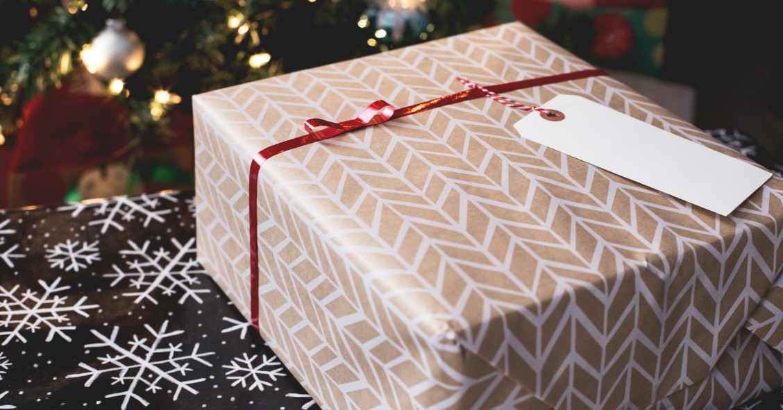 Metade dos portugueses vão comprar uma prenda de Natal... para si próprios