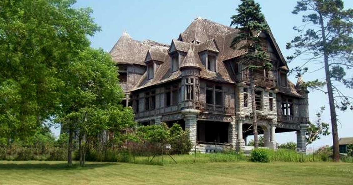 A casa está abandonada há 70 anos