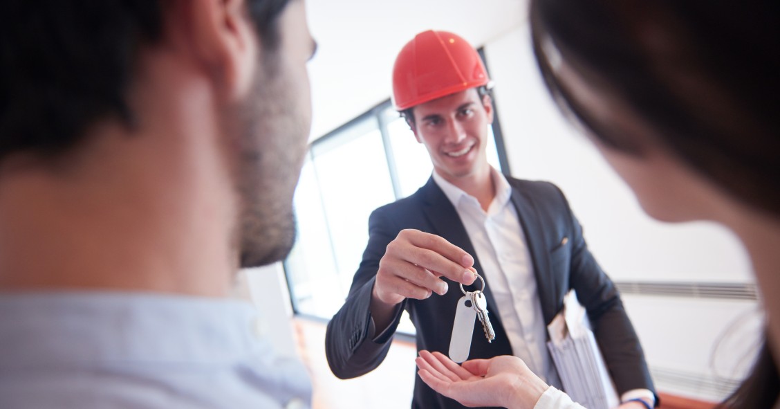 Vais comprar casa? Conselhos na hora de contratar uma agência imobiliária