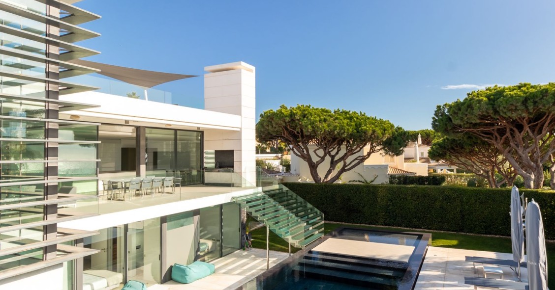 This luxury villa in the Vale do Lobo golf resort is for sale