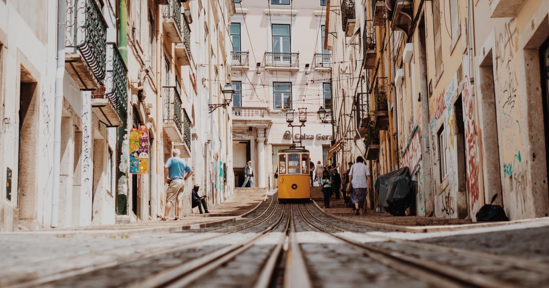 Estala o verniz entre proprietários e Medina por causa do Alojamento Local