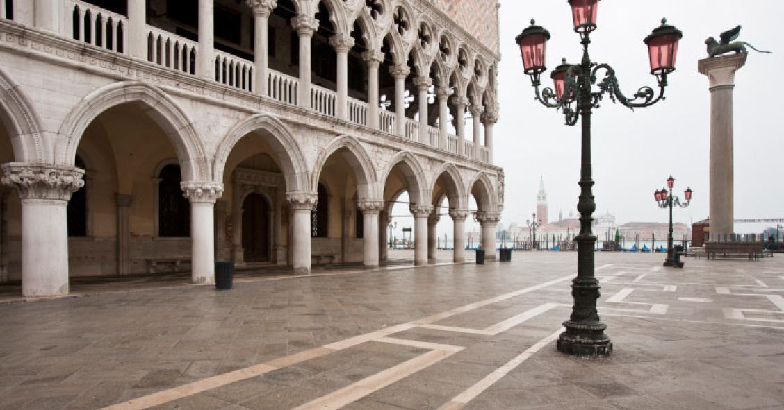 Veneza resiste à ‘acqua alta’ graças ao Mose - um sistema criado para travar inundações na cidade