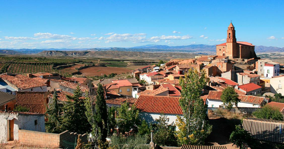 Casa grátis numa vila espanhola para quem queira assumir o centro social e o único bar da terra