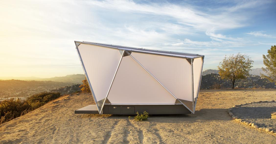 Uma casa pré-fabricada de alta tecnologia e design "espacial" para instalar no campo