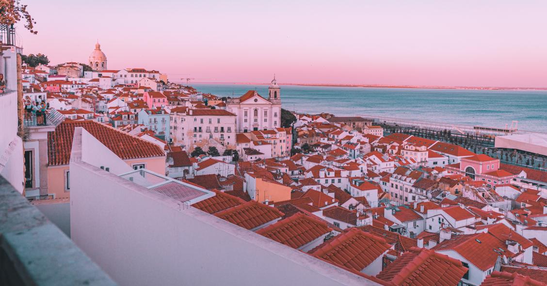 Rendas acessíveis em Lisboa: autarquia atribui 48 casas em concurso com quase três mil candidatos