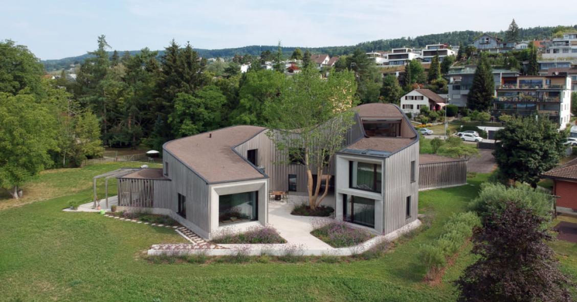 Uma espetacular casa pré-fabricada nos Alpes