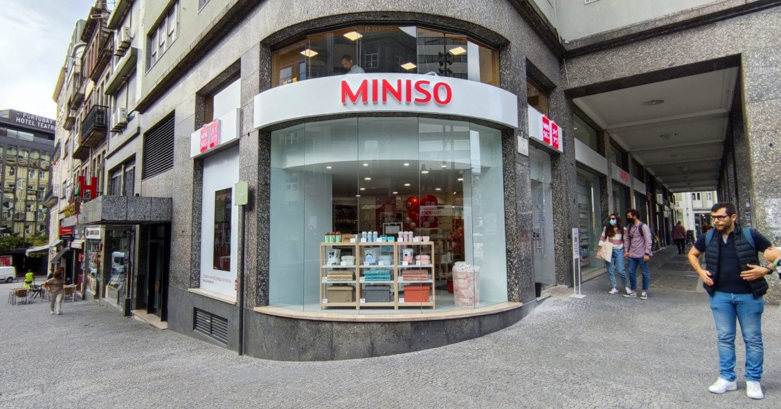 Miniso abre nova loja em Portugal: "Ikea" japonês chegou ao Porto