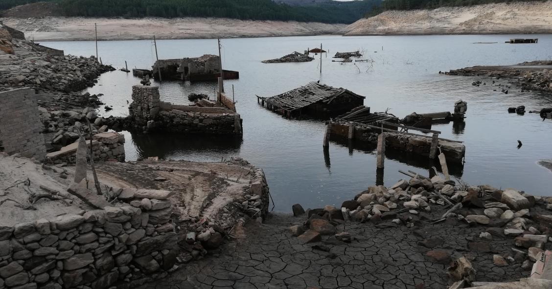 Aldeias submersas a reaparecer
