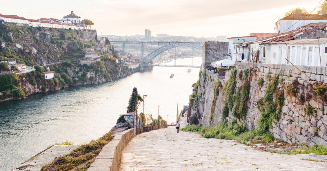 Construção de pontes no Porto
