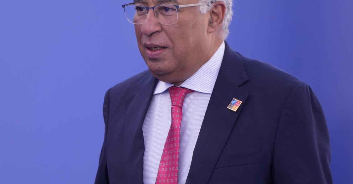 António Costa promete defender futuro da Segurança Social