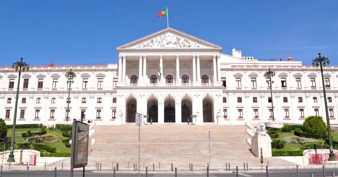 Mais Habitação no Parlamento