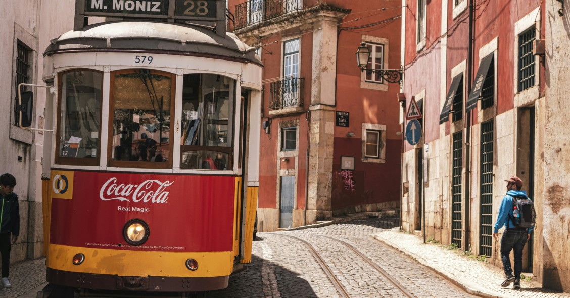 Autorizações de trabalho e de residência