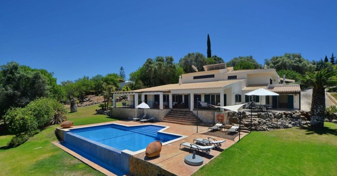 Repossessed property for sale in Portugal from 30,000 euros — idealista/news