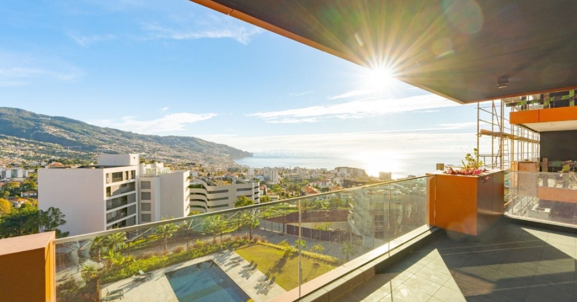 Casas rústicas e com vistas mar