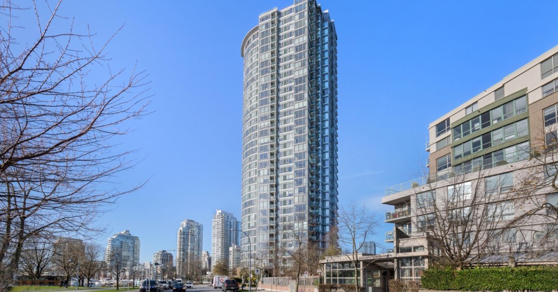 Arranha-céus Quaywest (Vancouver, Canadá)