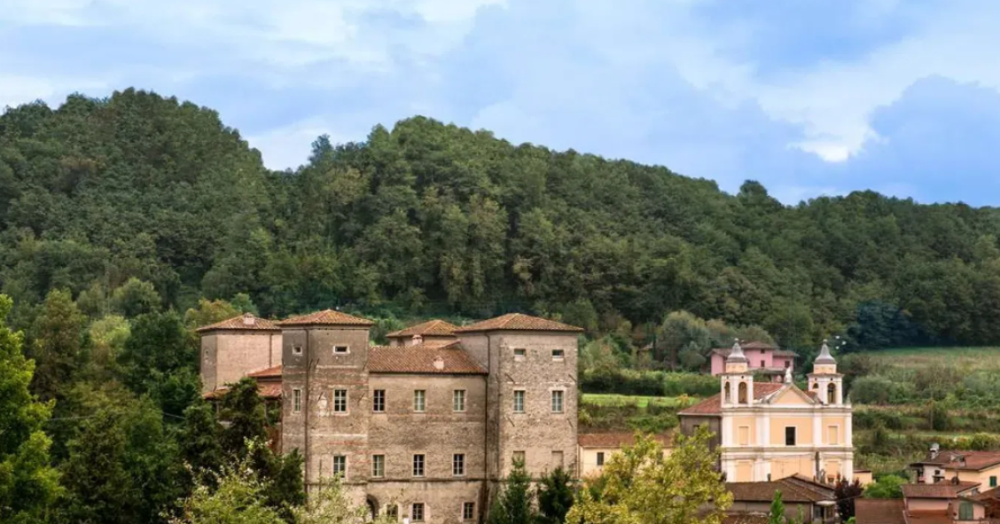 Castillo en Lunigiana (Italia)