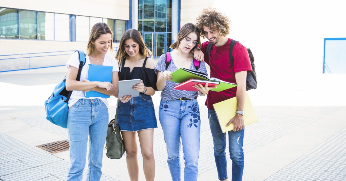 Estudantes