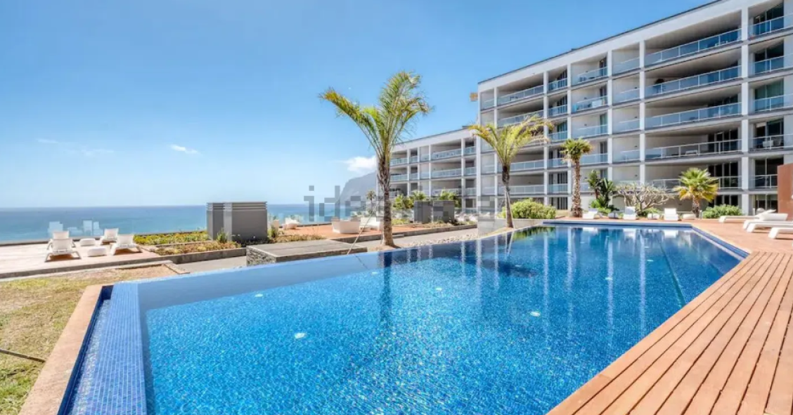 Apartamentos com piscina