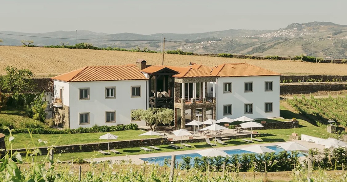 The Manor House Celeirós