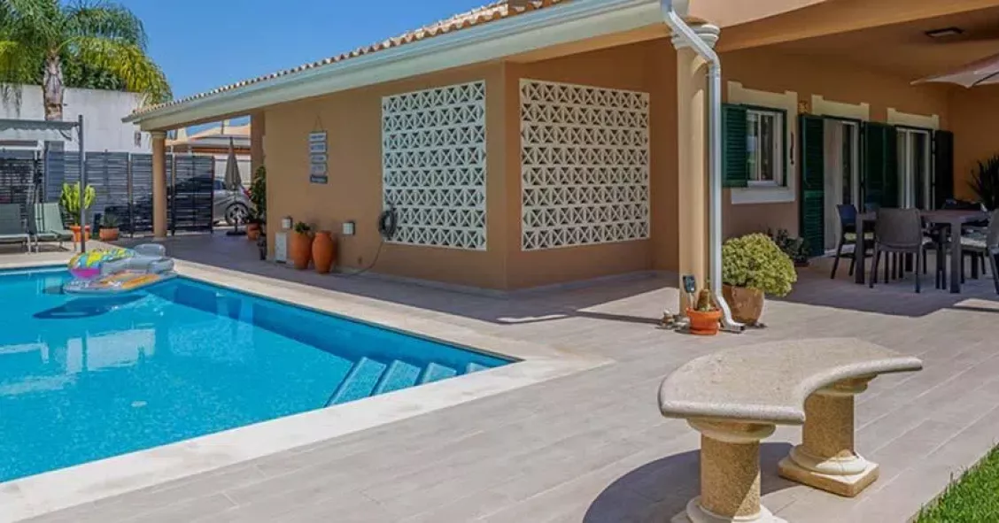 Casa em Albufeira e Olhos de Água, Faro - 1.339.000 euros
