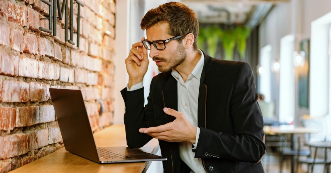 fraude com personalidade pública