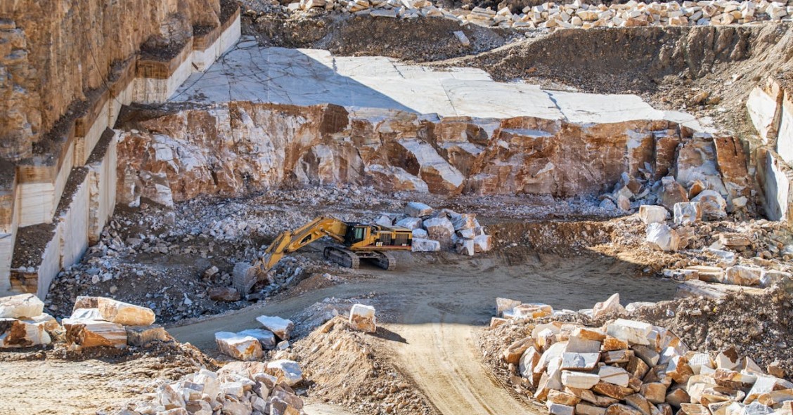 Infrações em pedreiras