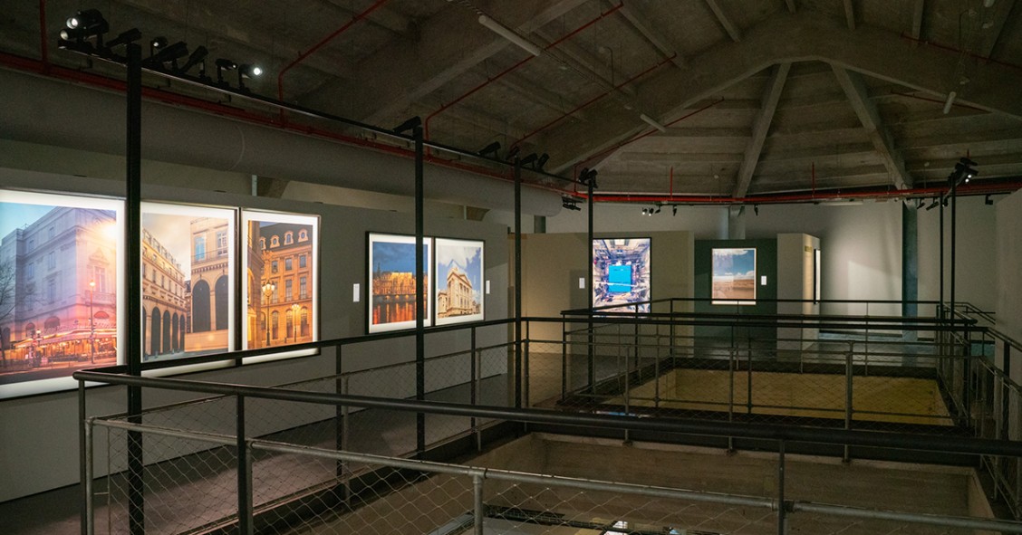 Primera exposición de arte de idealista