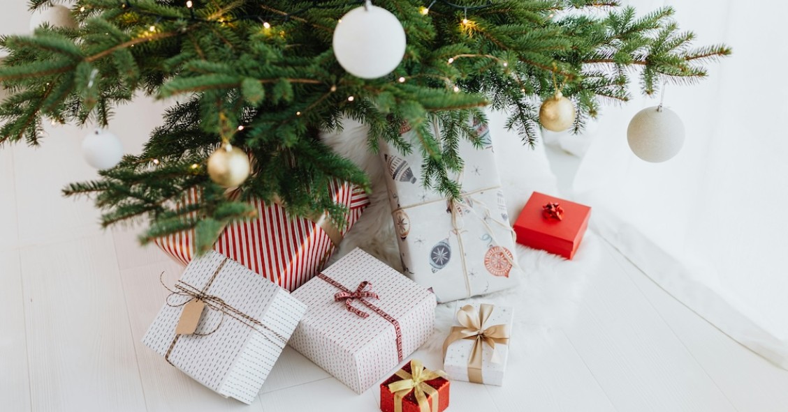 presentes debaixo da árvore