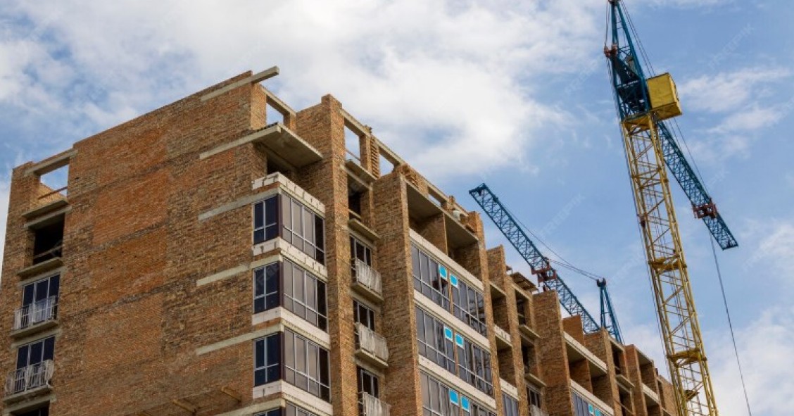 Edifícios em construção