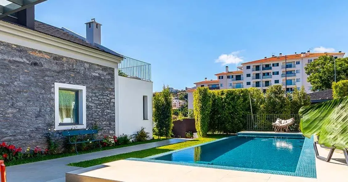 Home in Caniço, Madeira (Ilha) - 1,750,000 euros