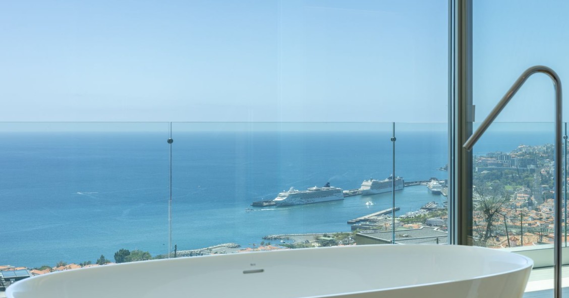 banheira com vista panorâmica