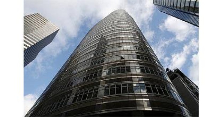 arranha-céus lipstick tem 34 pisos e quase 140 metros de altura nova iorque: arranha-céus que albergava escritórios de madoff na falência