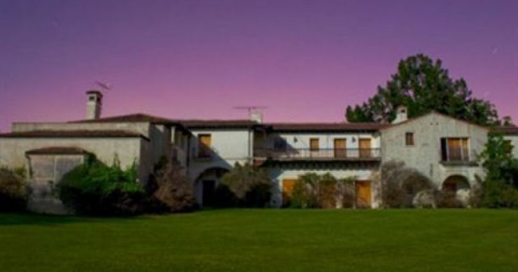 a mansão "jackling house" foi construída em 1925 pelo magnata do cobre daniel jackling steve jobs autorizado a demolir a sua mansão em são francisco