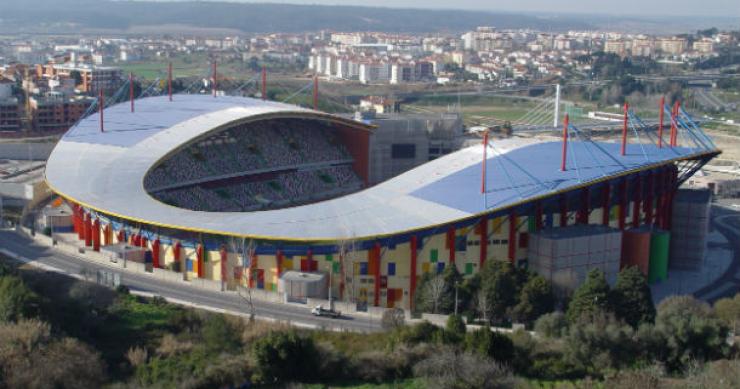 estádio de leiria à venda por 63 milhões