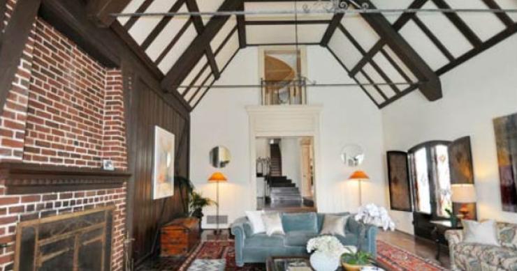imagem do interior da casa de walt disney em los feliz antiga casa de walt disney em los angeles está à venda