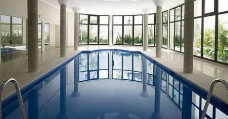 Casas com piscina coberta em Espanha por menos de 250 mil euros
