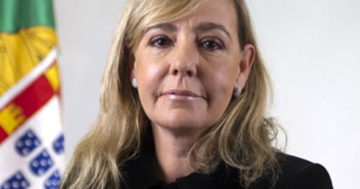 paula teixeira da cruz. ministra da justiça, ja renegociou alguns contratos de arrendamento rendas dos tribunais sob investigação