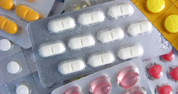 venda a crédito de medicamentos na madeira está suspensa governo cria banco de medicamentos para pessoas carenciadas