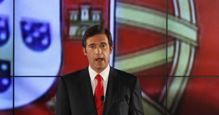 em declarações ao financial times passos coelho voltou a rejeitar a hipótese de um novo resgate passos admite que não há garantias de regresso aos mercados