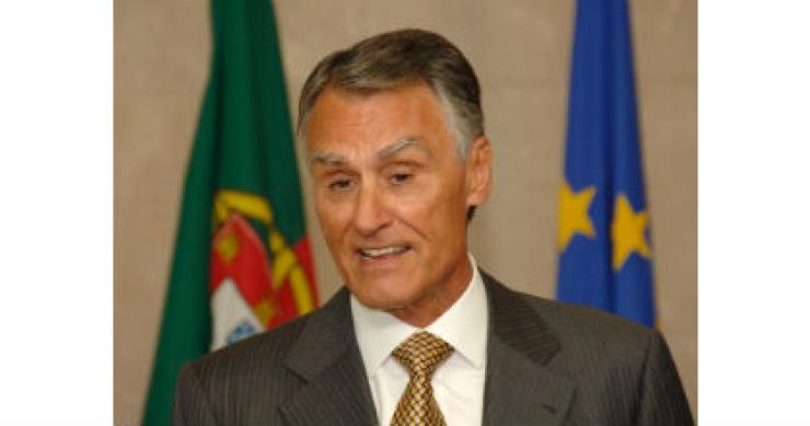 cavaco pede à “troika” medidas para o crescimento económico