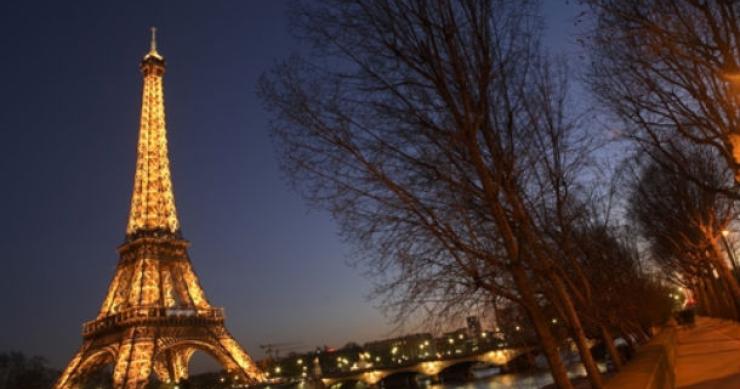 obras tornam torre eiffel mais ecológica