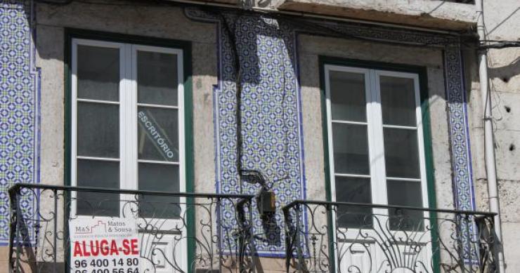 subida das rendas vai afectar cerca de 620 mil inquilinos renda da casa aumenta 3,36% no próximo ano