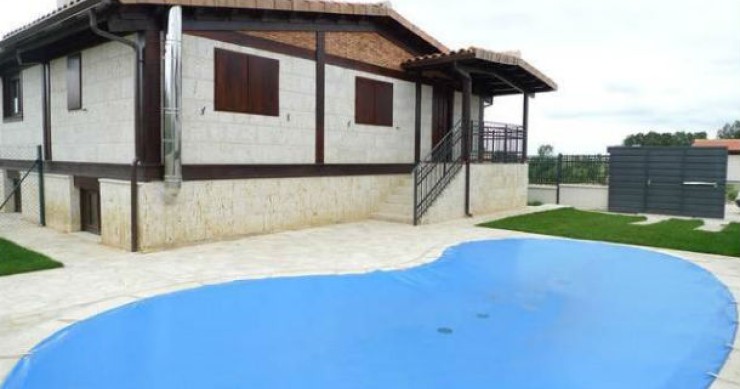 as 25 vivendas novas com piscina mais baratas de espanha (tabela)