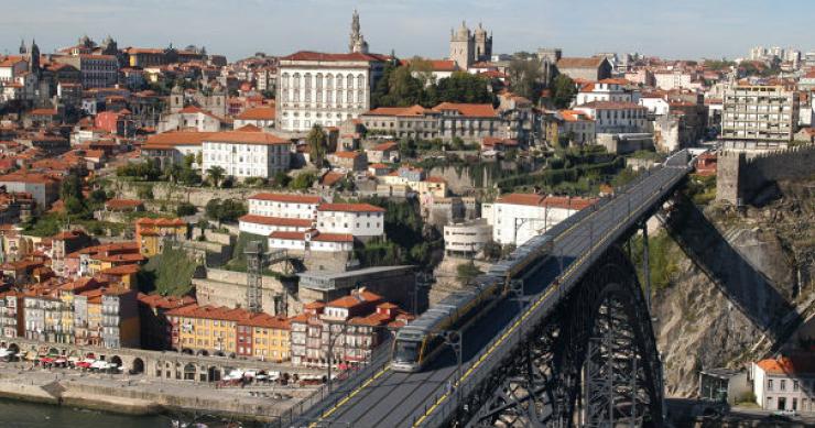 câmara do porto admite levar ihru a tribunal por dívida de 5,5 milhões