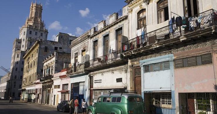 vista geral de havana, capital cubana cuba: casas construídas antes da revolução são mais valiosas