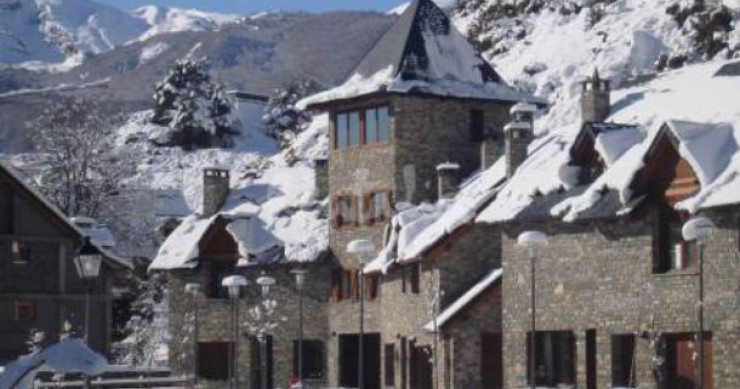 As melhores casas para arrendar na neve em Espanha nas próximas “mini férias” (fotos) 