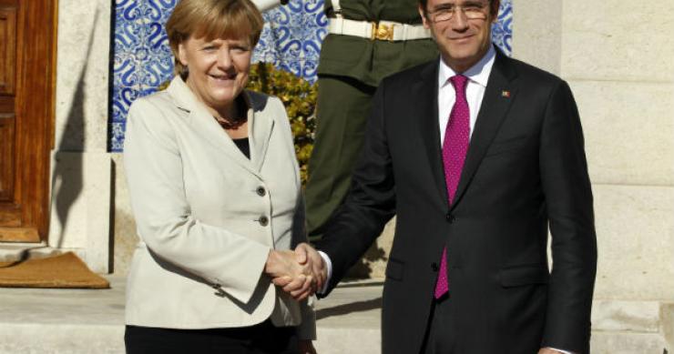 angela merkel e pedro passos coelho no forte de são julião da barra “farei tudo para que portugal tenha um futuro feliz”, diz merkel