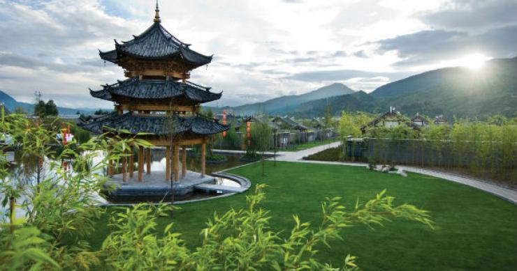 a cidade antiga de lijiang pertence à província chinesa de yunnan banyan tree: resort de luxo na cidade antiga de lijiang, a veneza do oriente (fotos)