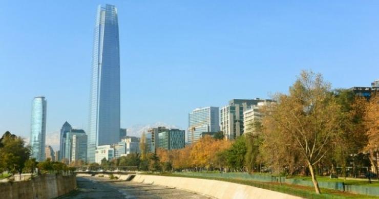 O edifício mais alto da América Latina encontra-se no Chile: a Gran Torre Santiago (300 metros). casas de fim-de-semana: desfrutar da beleza da costa vicentina em vila nova de mil fontes (fotos)