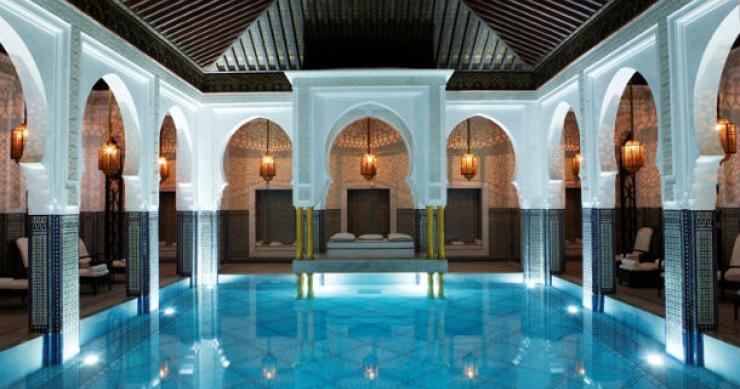 hotel la mamounia: dormir em marrocos num palácio renovado com a ajuda de mil artesãos (fotos) 